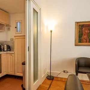  Apartment Ninetyone Via Sistina Spanish Steps